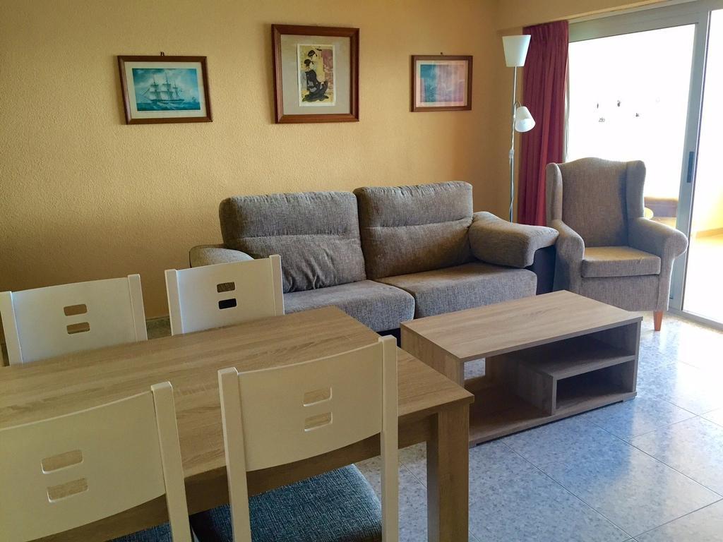 Apartamento Miramar Playa - Aloturin Benidorm Habitación foto